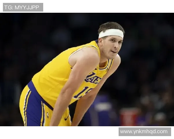 黄蜂与湖人激战正酣12月16日精彩对决回顾与分析